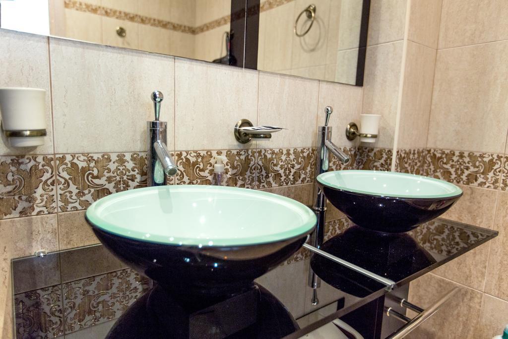 Abc Apartments Business Class Киев Стая снимка