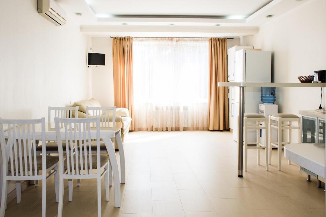 Abc Apartments Business Class Киев Екстериор снимка
